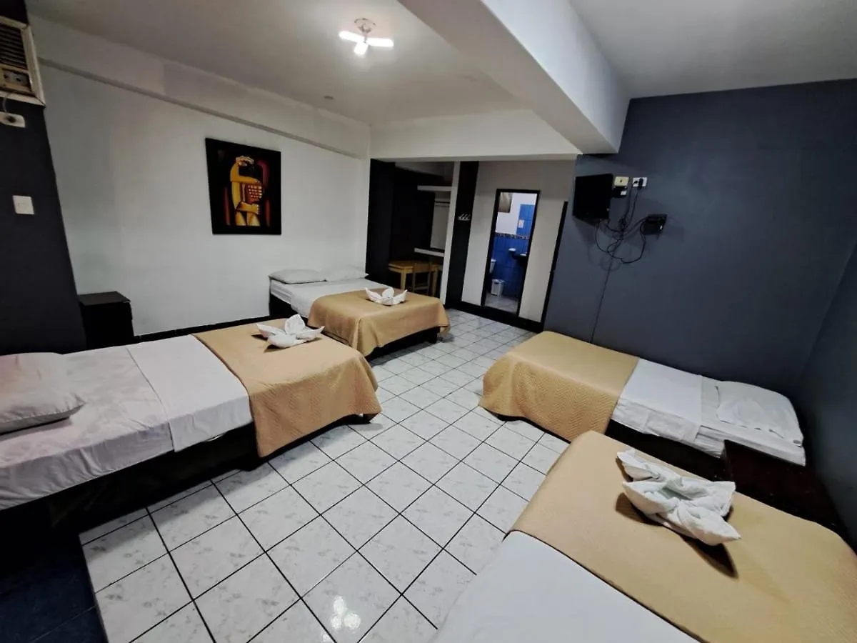 Hostal Brussellas Guayaquil 0*,